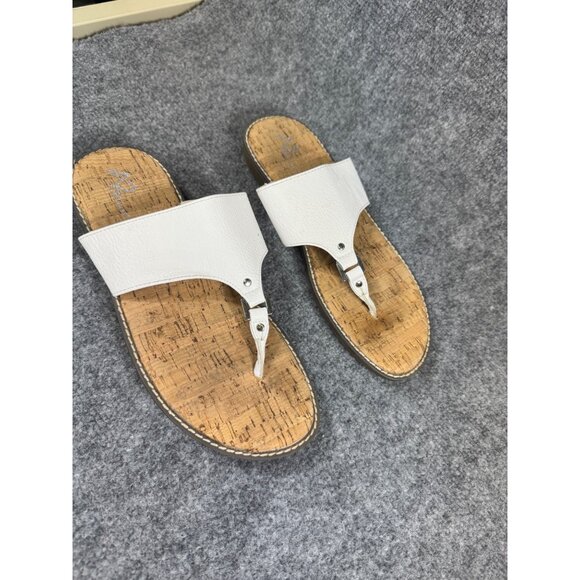 Aerosoles A2 Size 9.5M White Faux Leather T Strap Sandal - Picture 14 of 16